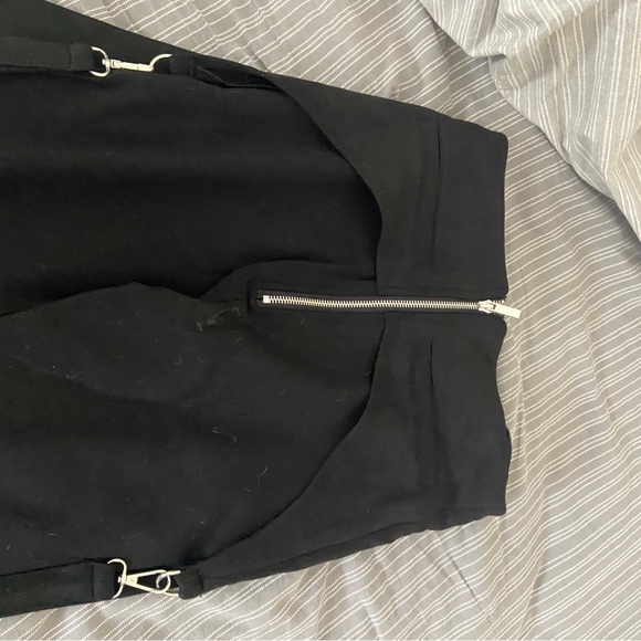 Chic Black Trousers with White Accents - Picture 3 of 5